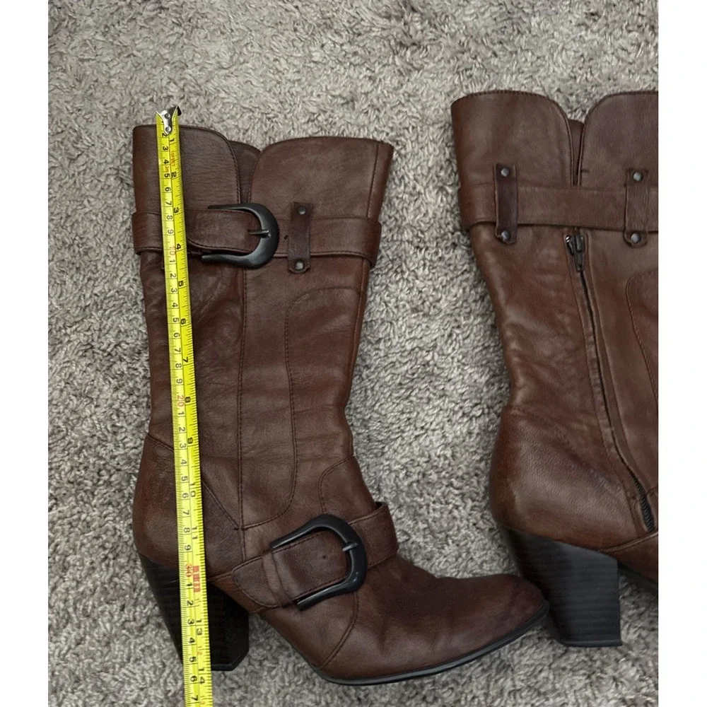 Womens BORN Crown Boots Sz 8 Brown Leather buckle heel Comfort Boots Boho Buckle